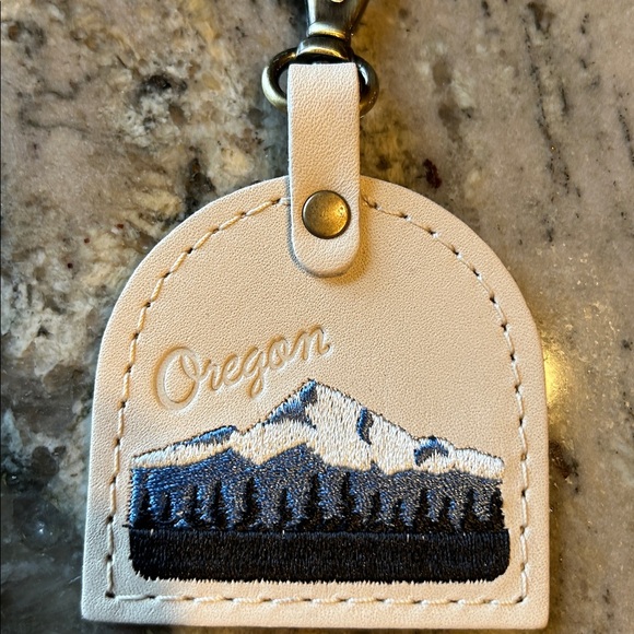 Portland Leather Oregon Keychain, NEW - Picture 3 of 3
